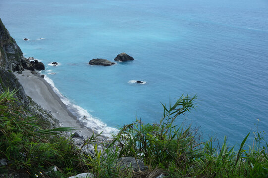 海边悬崖峭壁