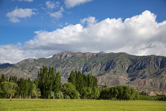 新疆拜城天山自然风光