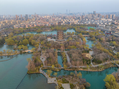 济南大明湖晚霞