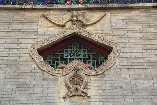 明清經(jīng)典實(shí)木窗戶