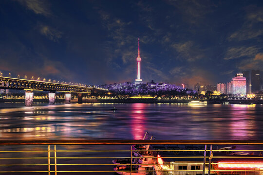 武汉汉江江滩夜景