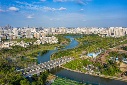 航拍海口美舍河凤翔湿地公园