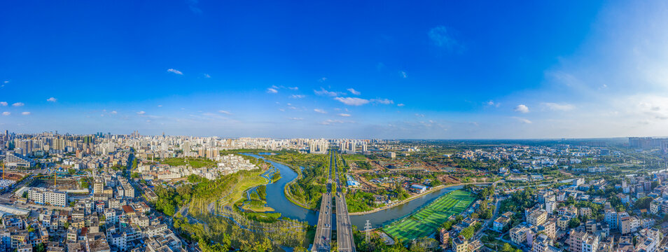 航拍海口美舍河凤翔湿地全景图