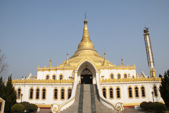 洛阳白马寺缅甸佛塔苑