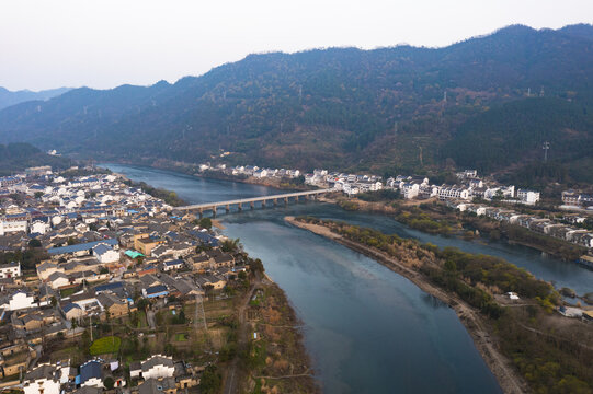 安徽省宣城市桃花潭夕阳航拍