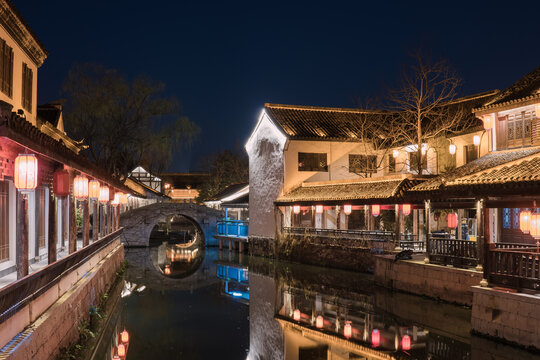 绍兴柯岩风景区鲁镇夜景