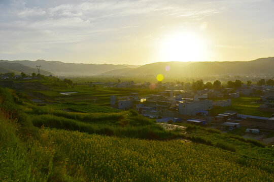 夕山晚照