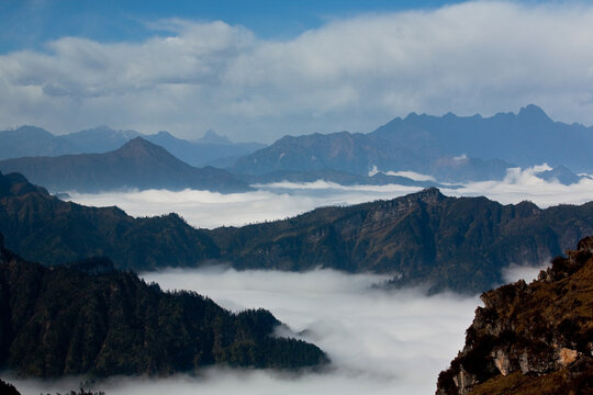 牛背山