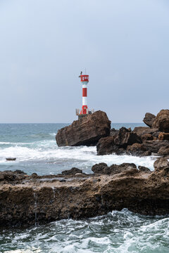 北海涠洲岛海边灯塔