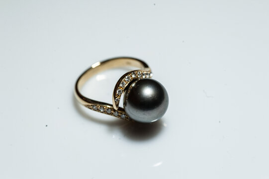 黑珍珠戒指