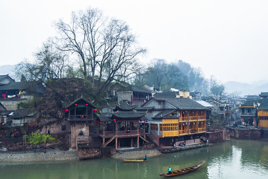 湘西凤凰古城边城沱江风光