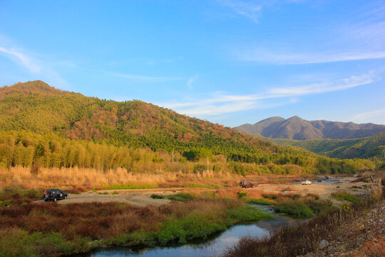 连绵青山