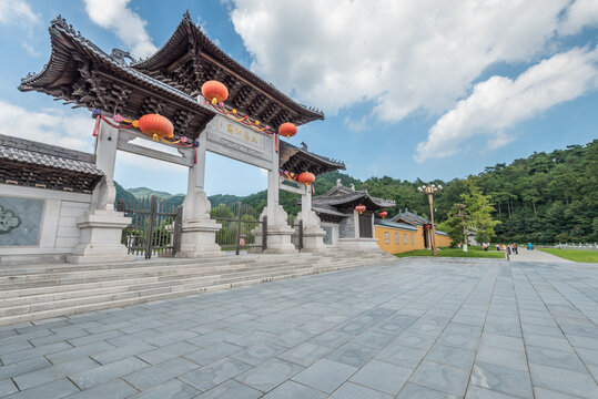 宁波溪口古建筑寺庙