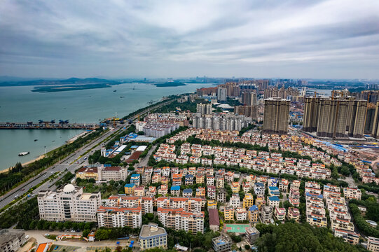 防城港西湾大桥城市建筑风光