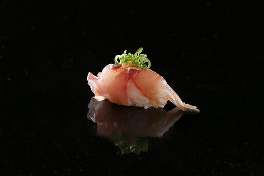 竹荚鱼寿司