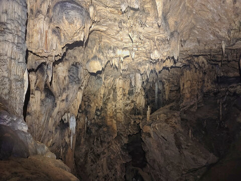 喀斯特岩溶洞穴钟乳石景观