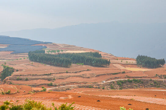 东川红土地景区