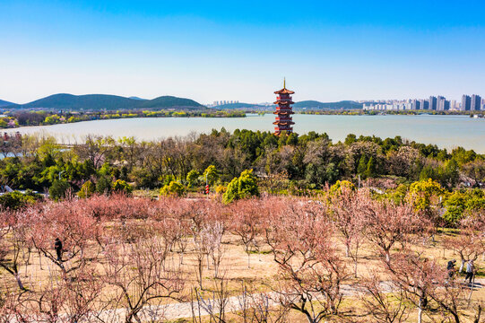 徐州云龙湖风景区苏公塔