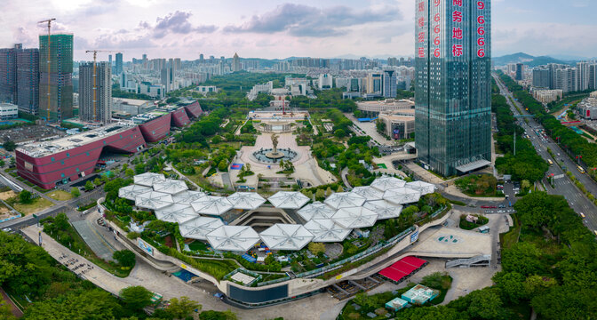 深圳龙岗区龙城广场