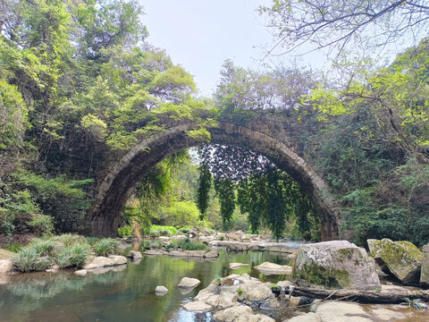 中山罗坑奇石谷