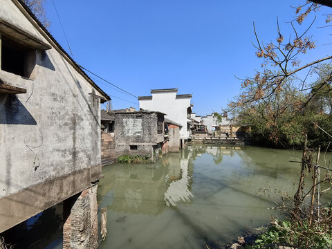 原生态古村落路仲村