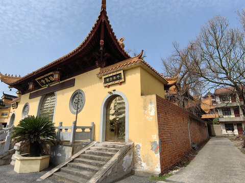 栖真寺