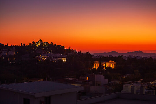 希腊雅典山峦夜色