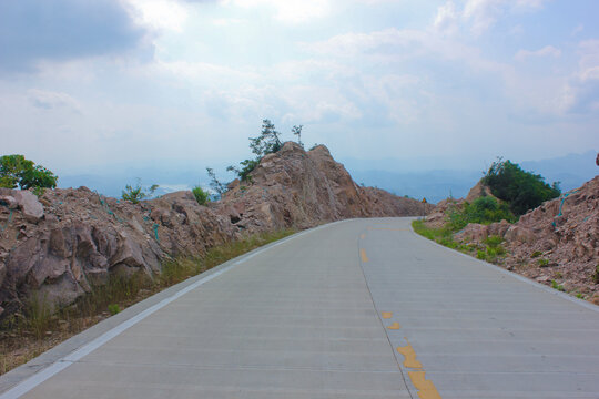 红岭公路