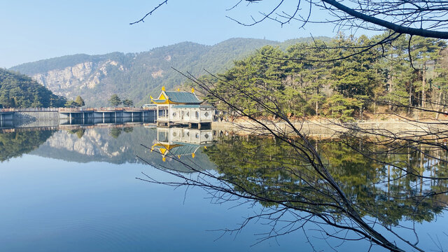 庐山如琴湖风景