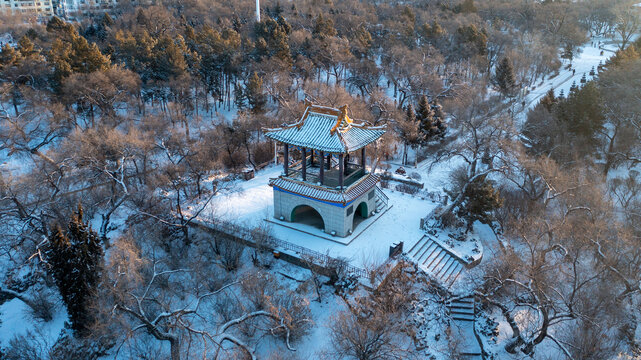 雪后初晴城市风光