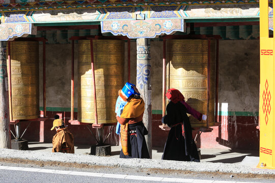 藏族建筑庙宇