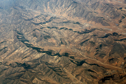 俯瞰燕山山区