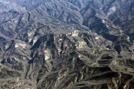 俯瞰燕山山脉