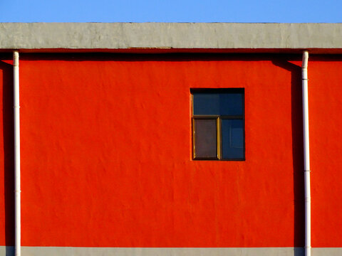 红墙窗户