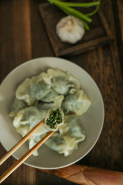 荠菜水饺