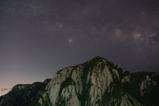 西岳华山星空银河