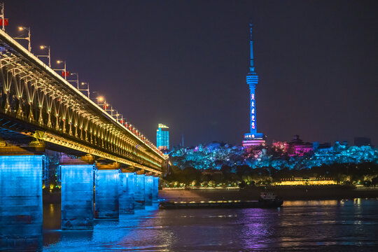 武汉龟山电视塔夜景