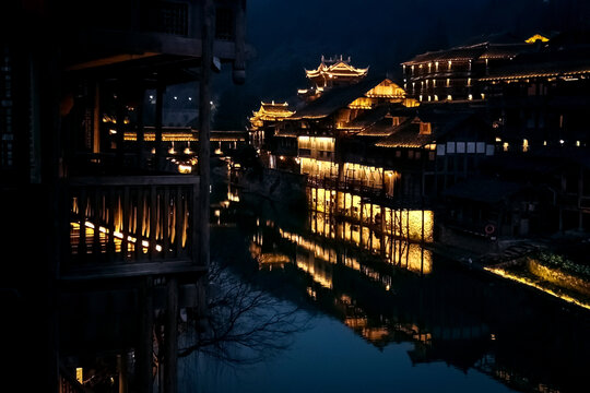 乡村小镇古镇夜景