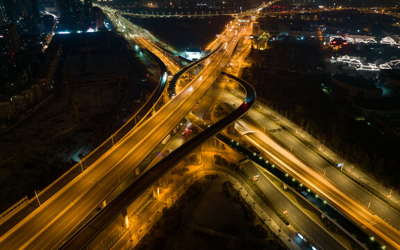 高架夜景