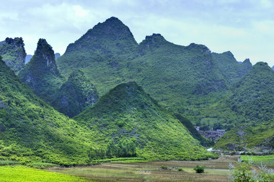 山地山村