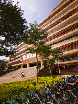 北部湾大学