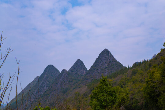 群山山峰