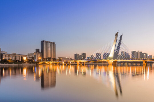 中国辽宁抚顺城市夜景