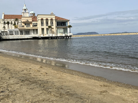 海水海边沙滩海景水上建筑