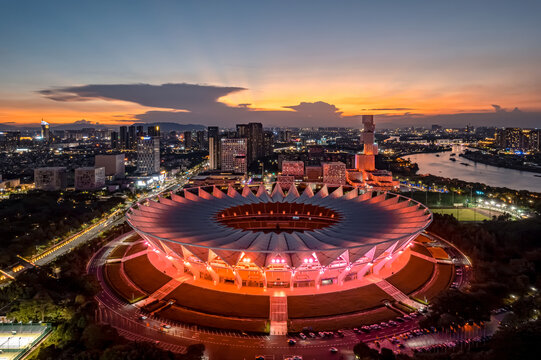 佛山世纪莲夜景