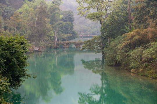 贵州荔波漳江大小七孔风景区