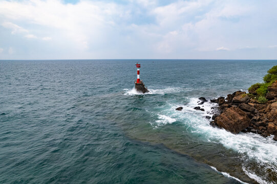 广西北海涠洲岛鳄鱼山灯塔航拍