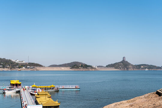 万佛湖远眺山水风光