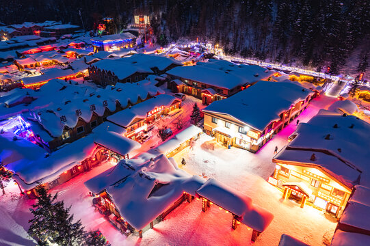 中国东北雪乡风景区夜景