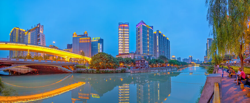 成都市南河夜景全景图